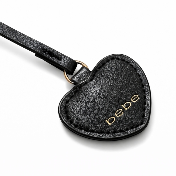 🖤✨ Bebe Black Heart Crossbody Bag | Gold Hardware | NWT ✨🖤 - Picture 2 of 8